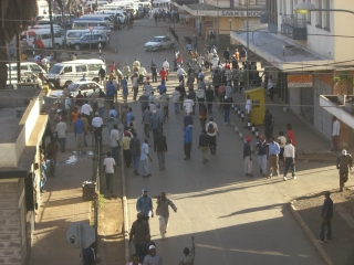 �t���[��