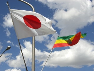 �t���[��