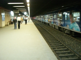 �J�C���̒n���S