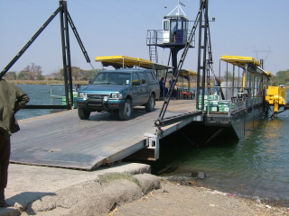 �t���[��