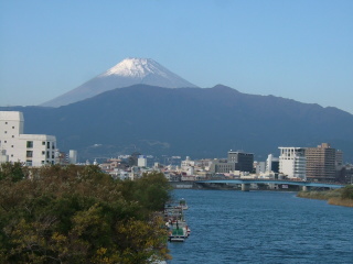 �t���[��