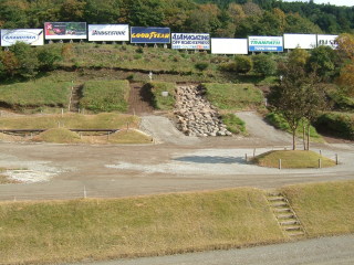 �t���[��