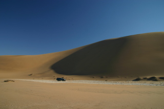 �t���[��