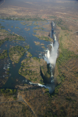 �t���[��