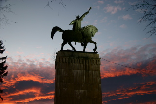 �X�e�t�@���E�Z���E�}�[���̏�n��